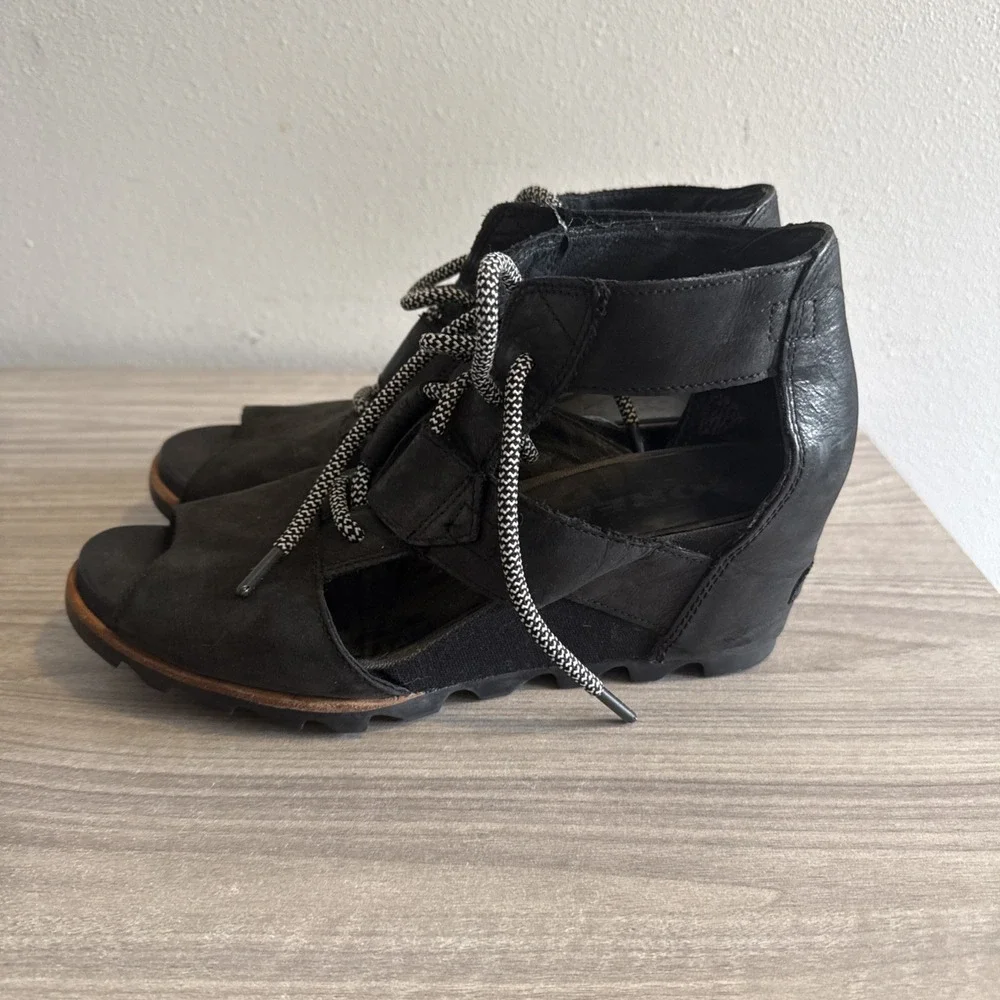 Sorel Joanie Lace Black Leather Open Toe Wedge Sandals Women's Size 12